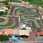 Torri - 3 Mins Walk To *