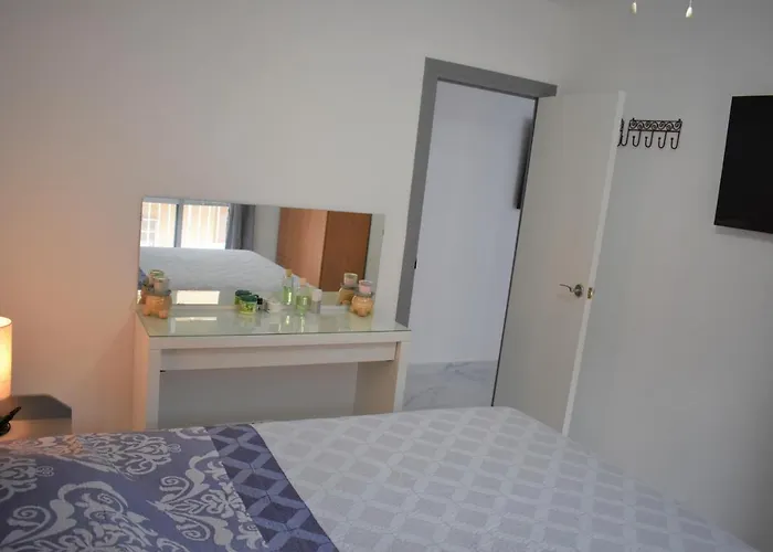 Torri - 3 Mins Walk To Apartment Torrevieja